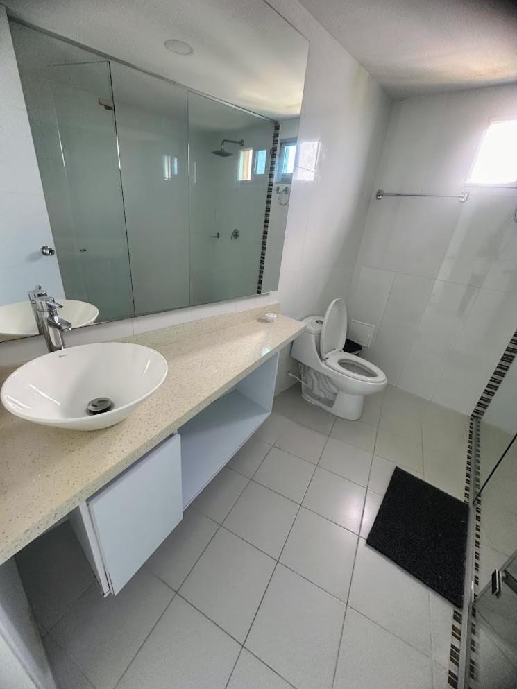 Front Ocean View Penthouse * Cartagena