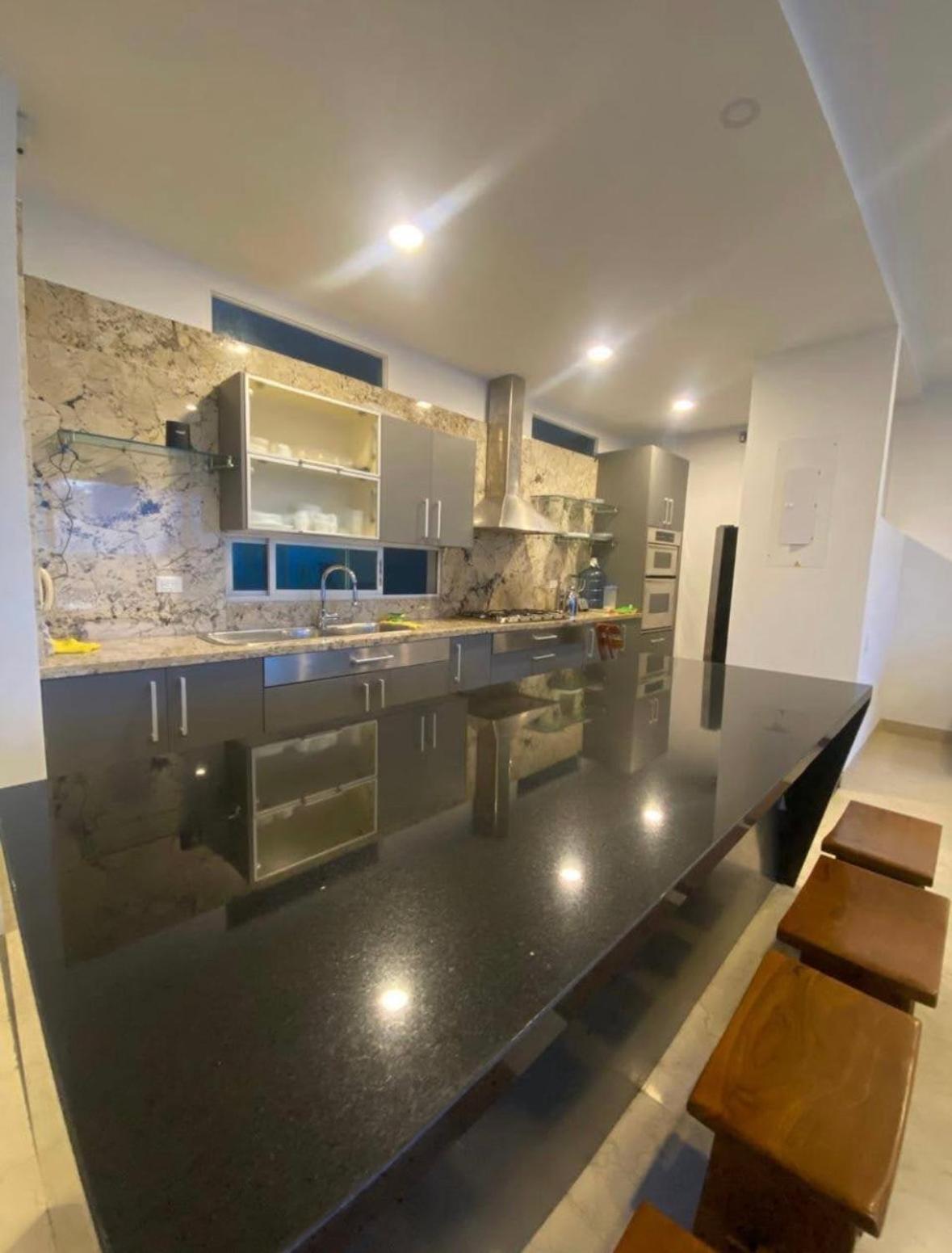 Front Ocean View Penthouse * Cartagena